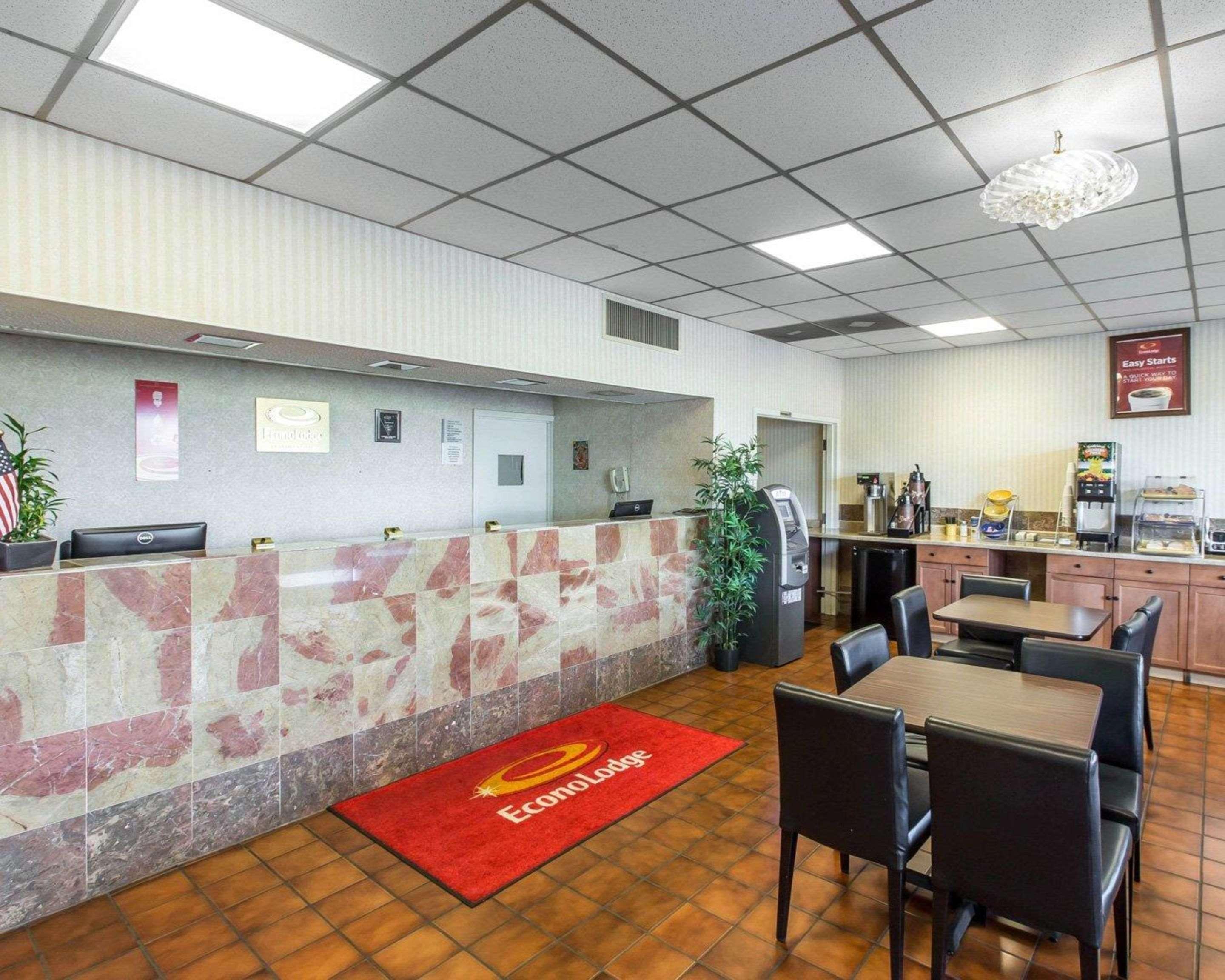 Econo Lodge Calhoun Esterno foto